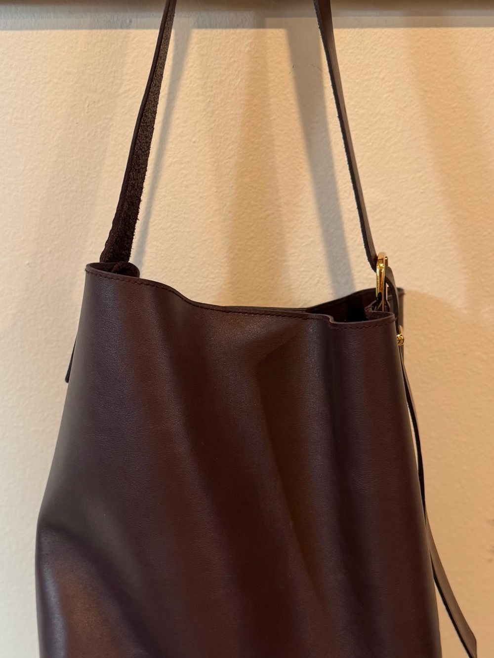 Madewell Smooth Leather Bucket Tote in Dark Brown - Picture 4 of 7